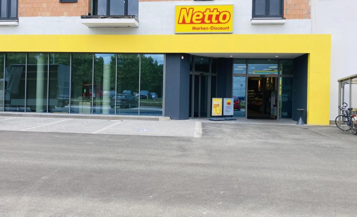 Living At Saarpartments -Adults Only- 2 Bedroom, Netflix - Business & Holiday Apartments For Long- And Short Term Stay, 3 Min To Train Station, Secure E-Bike Parking! Saarbrücken Eksteriør bilde