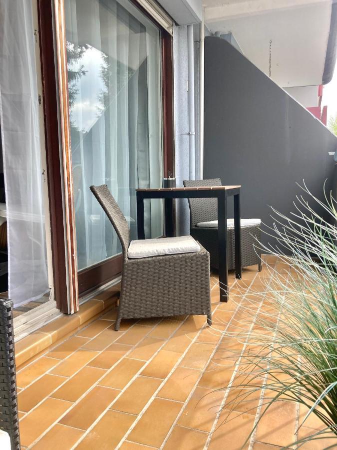 Living At Saarpartments -Adults Only- 2 Bedroom, Netflix - Business & Holiday Apartments For Long- And Short Term Stay, 3 Min To Train Station, Secure E-Bike Parking! Saarbrücken Eksteriør bilde